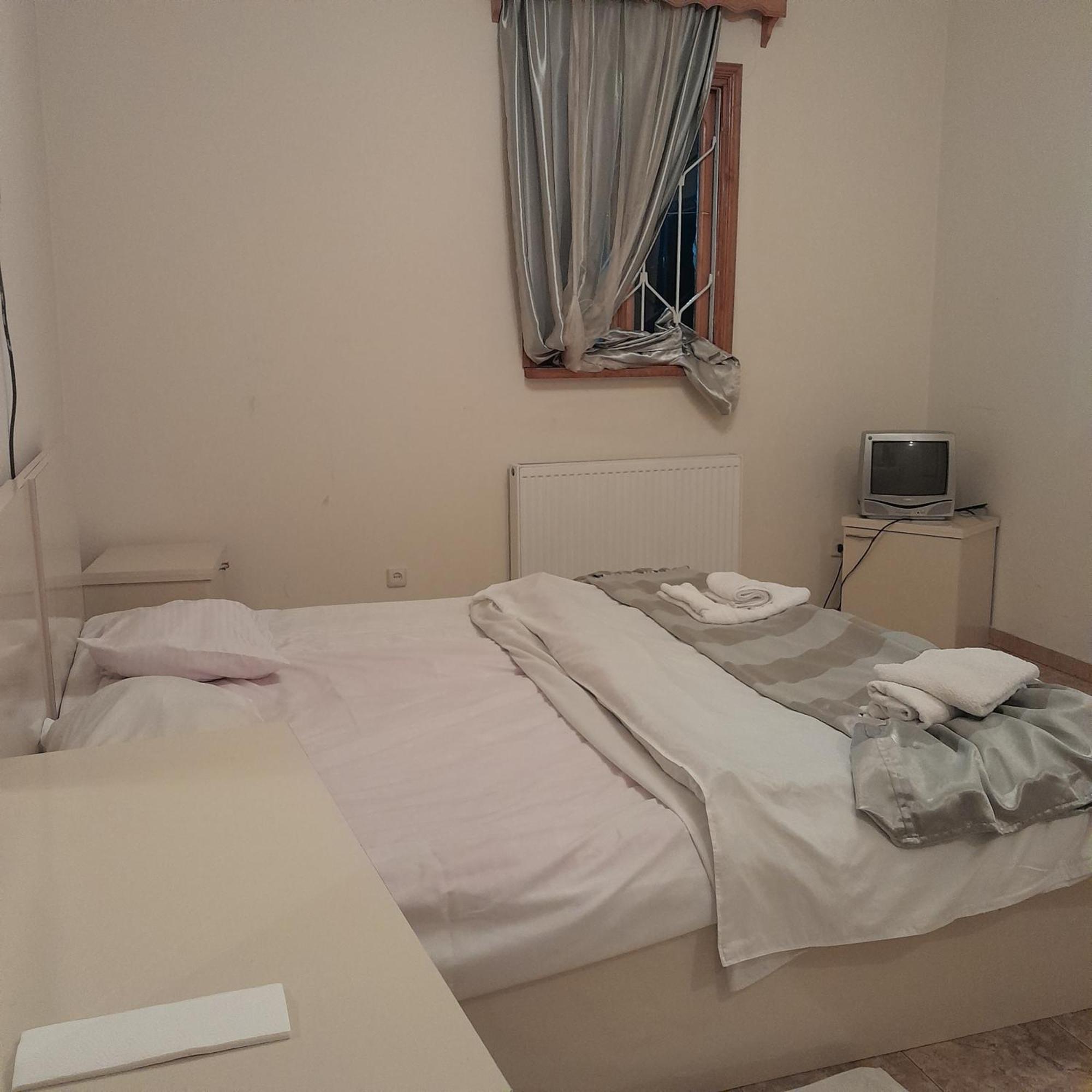 Nino And Ali Apartment Батуми Екстериор снимка