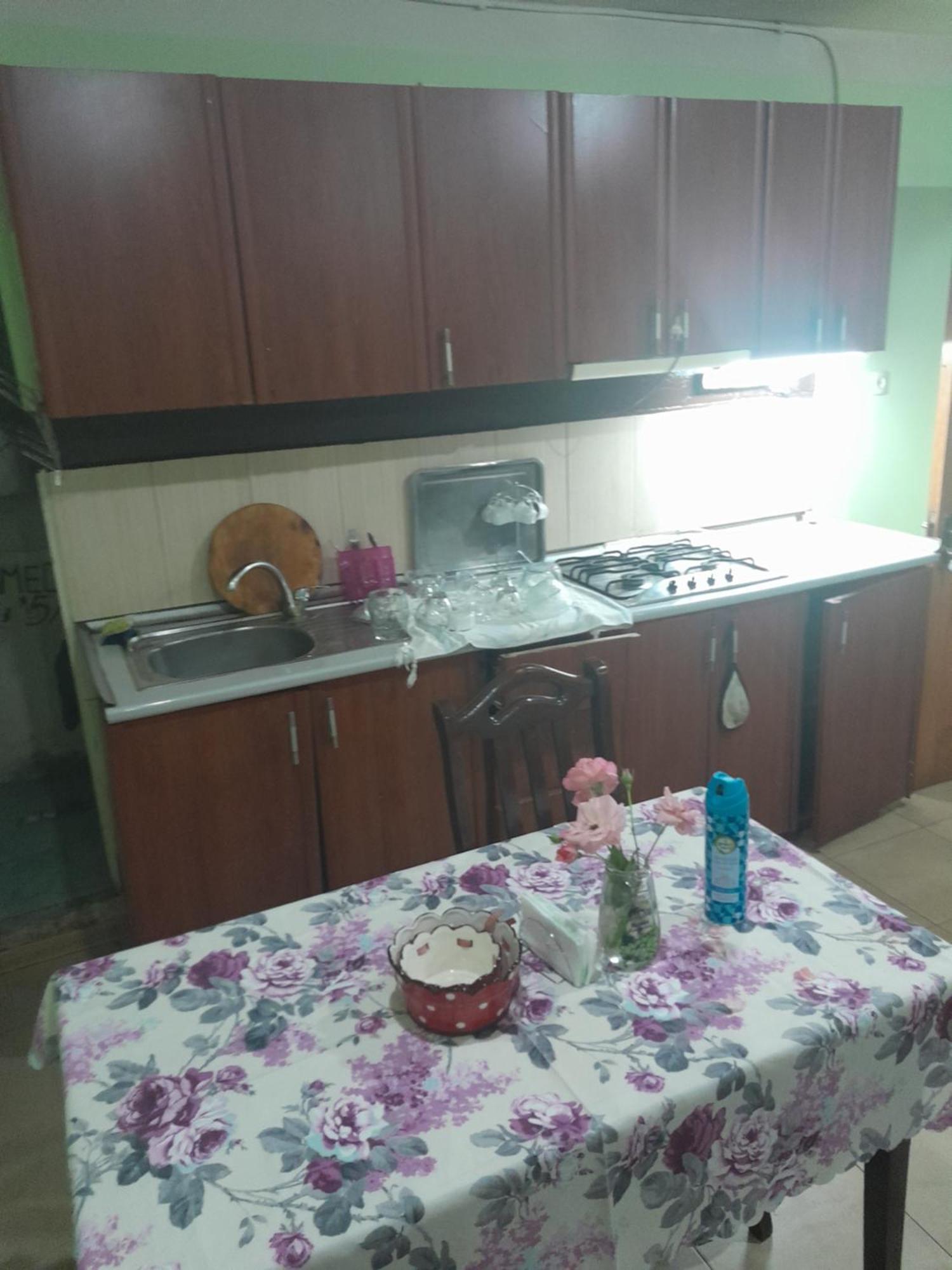 Nino And Ali Apartment Батуми Екстериор снимка
