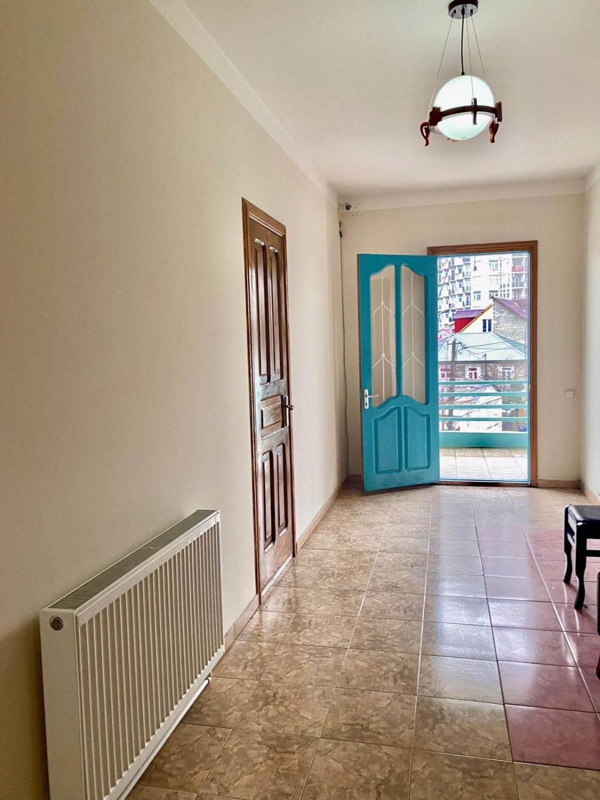 Nino And Ali Apartment Батуми Екстериор снимка