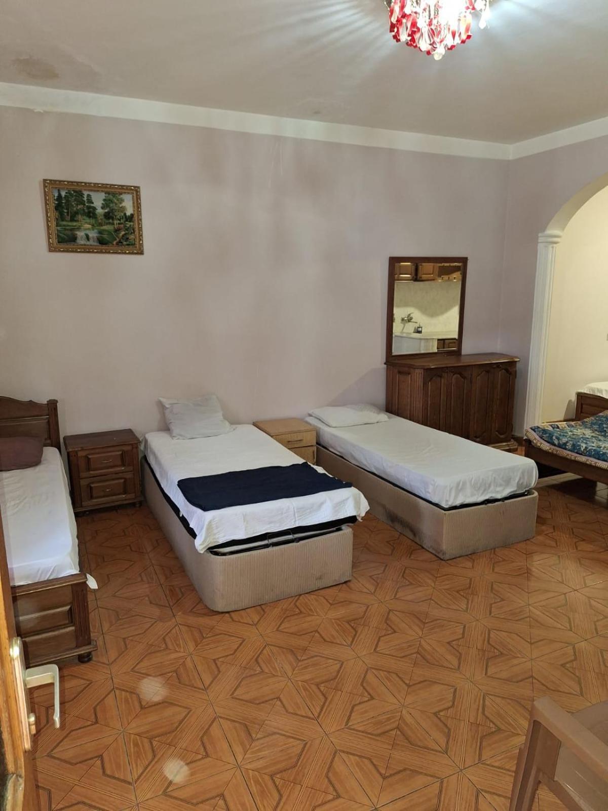 Nino And Ali Apartment Батуми Екстериор снимка