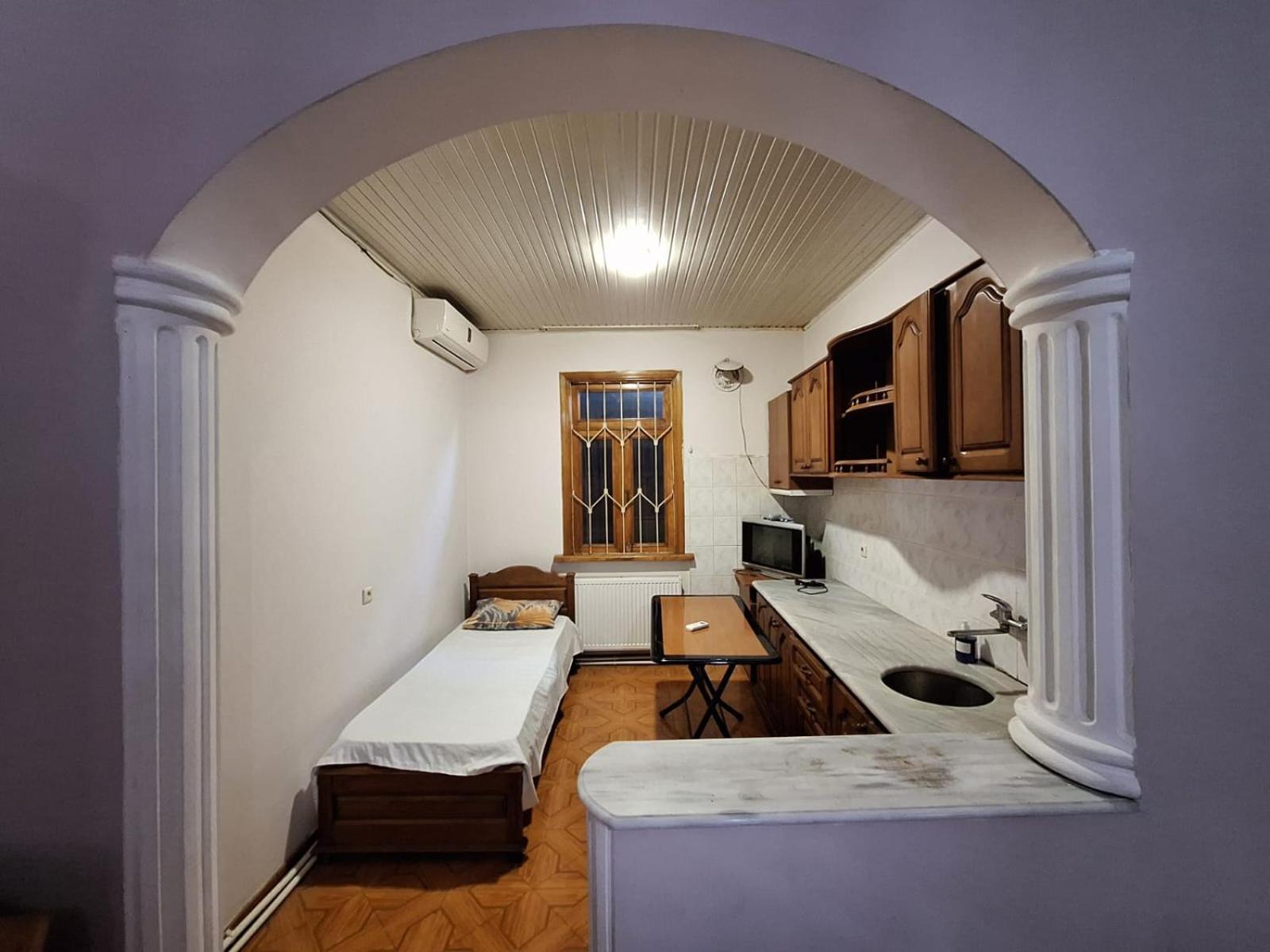 Nino And Ali Apartment Батуми Екстериор снимка