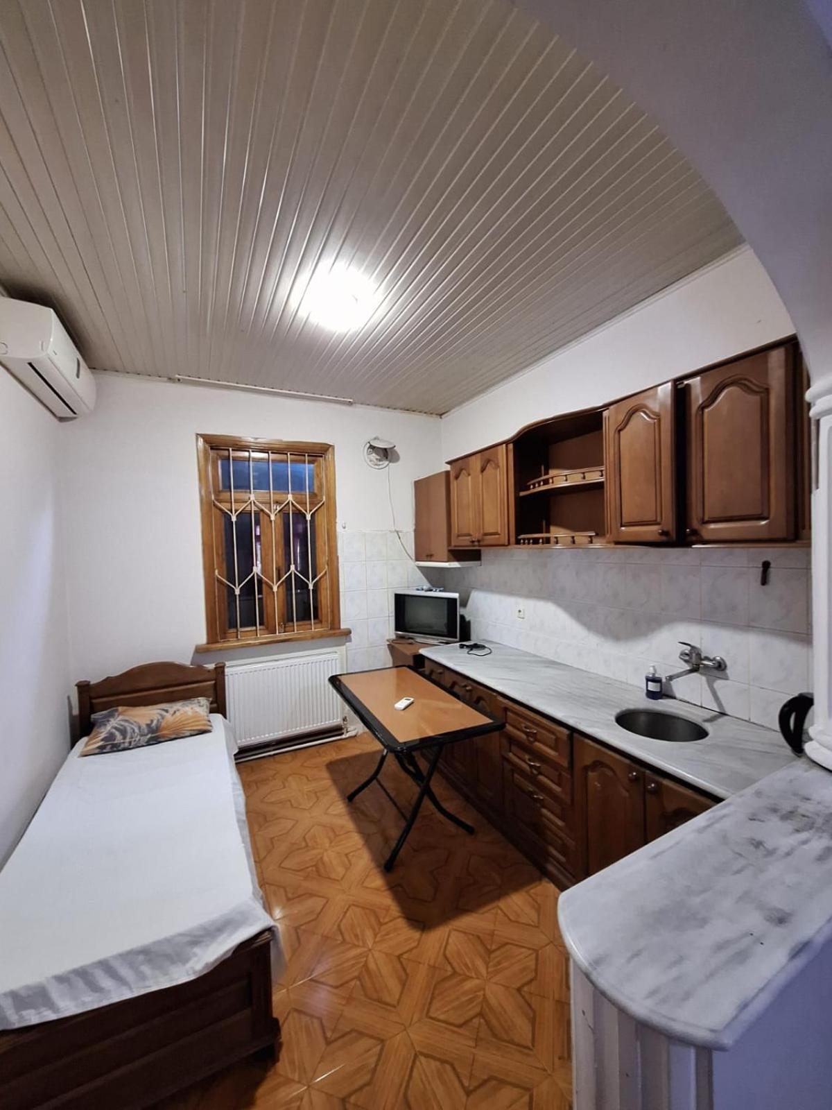 Nino And Ali Apartment Батуми Екстериор снимка