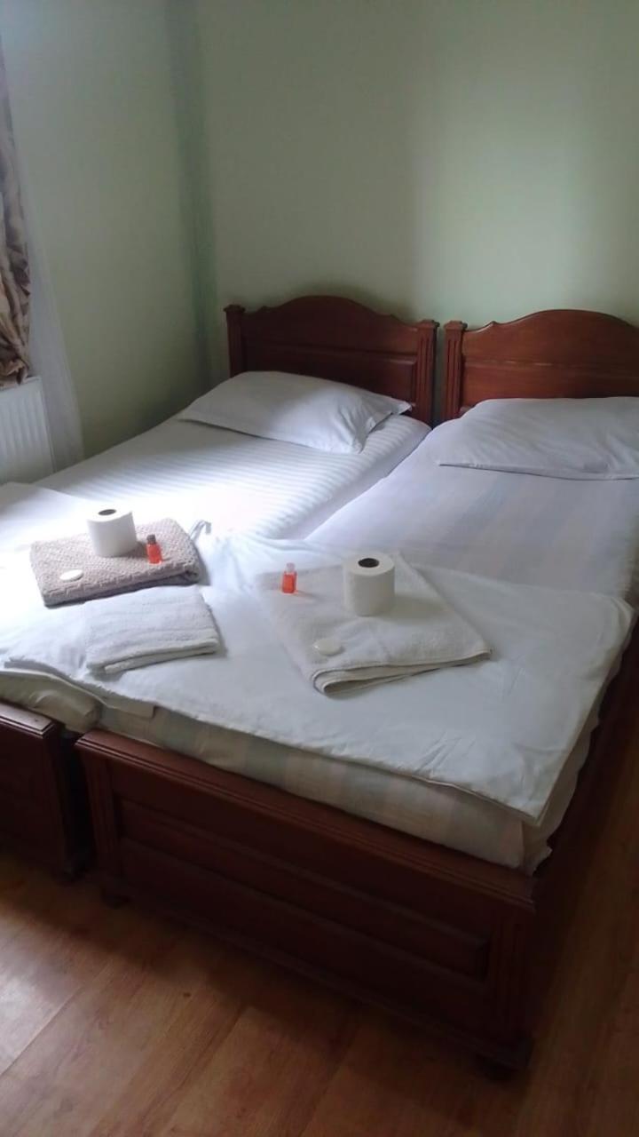 Nino And Ali Apartment Батуми Екстериор снимка
